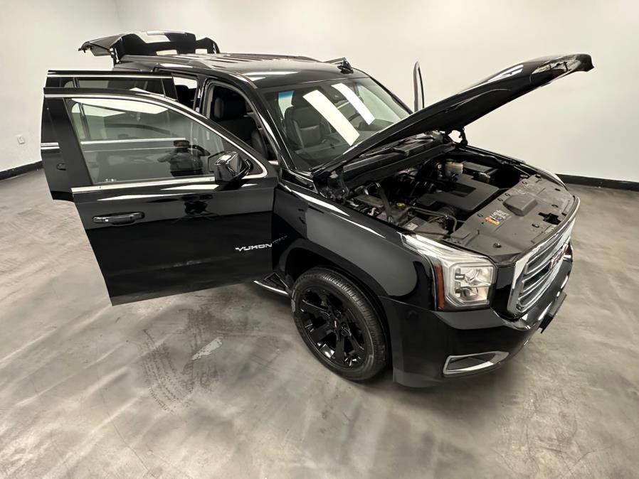 2017 GMC Yukon 4WD 4dr SLT photo
