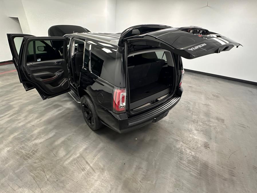 2017 GMC Yukon 4WD 4dr SLT photo