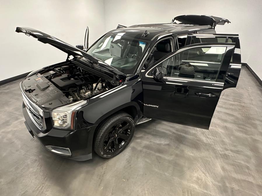 2017 GMC Yukon 4WD 4dr SLT photo
