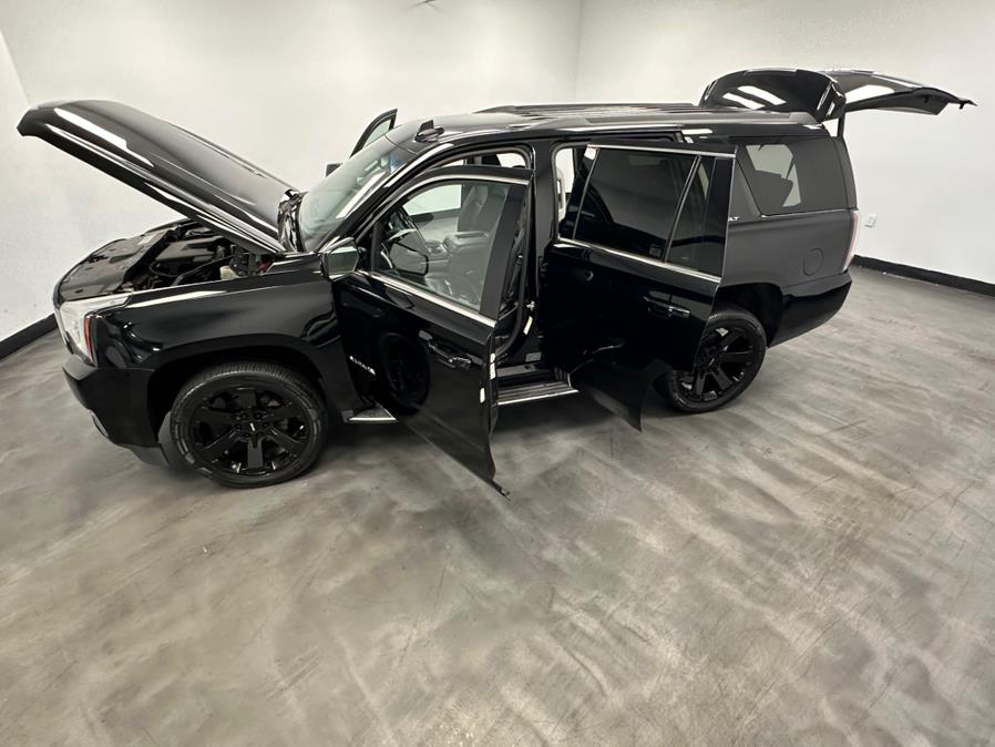 2017 GMC Yukon 4WD 4dr SLT photo
