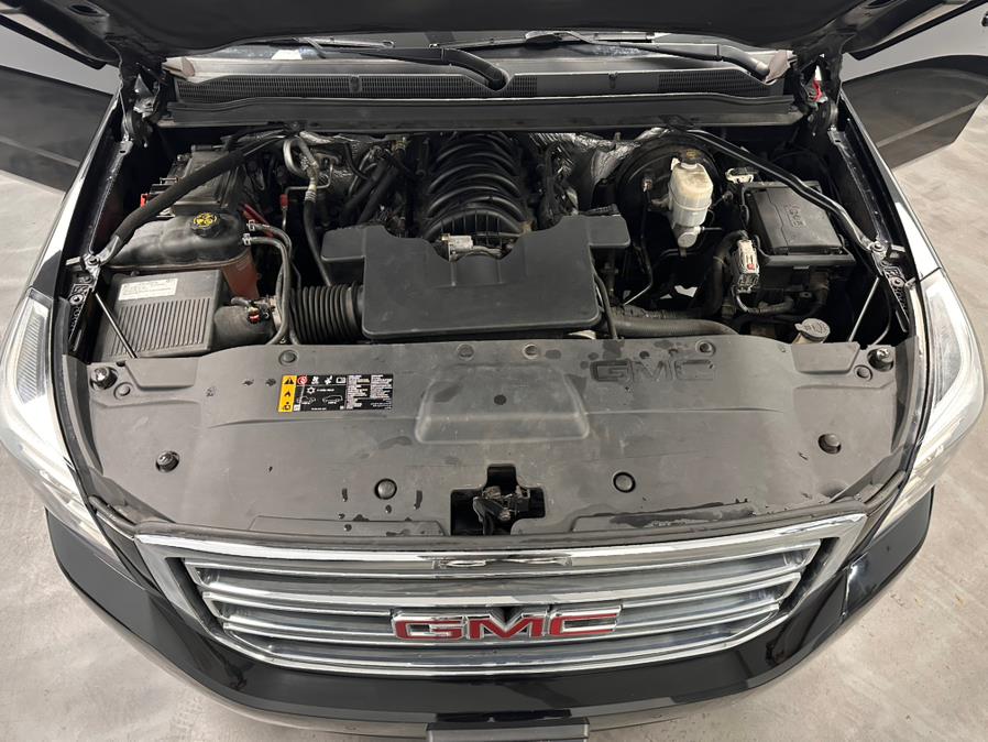 2017 GMC Yukon 4WD 4dr SLT photo