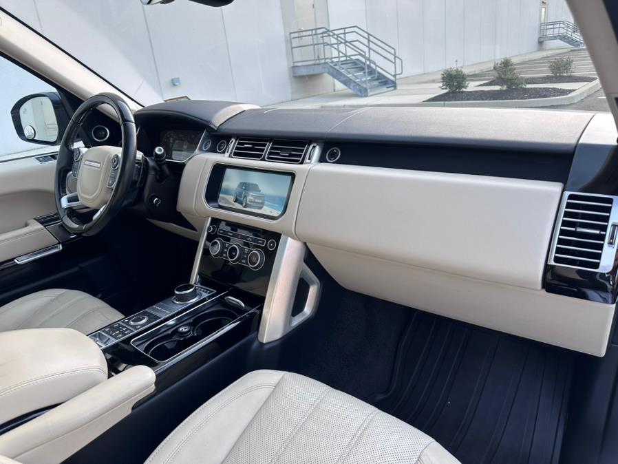 2017 Land Rover Range Rover V8 Supercharged LWB photo