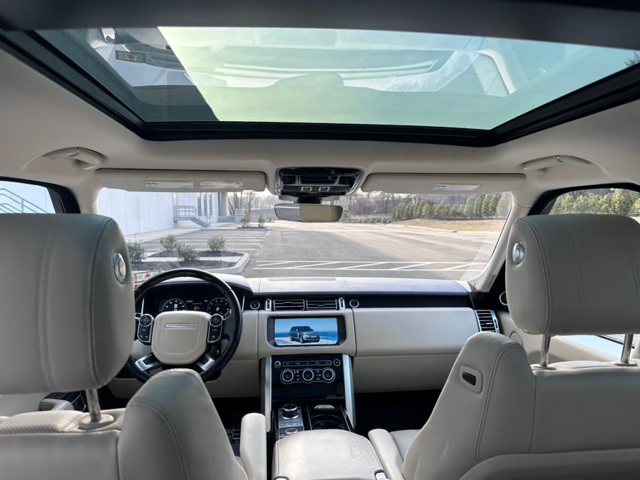 2017 Land Rover Range Rover V8 Supercharged LWB photo