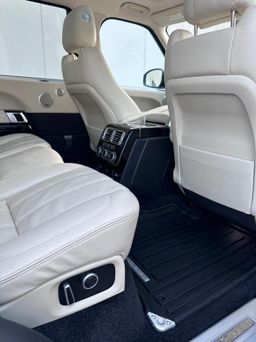 2017 Land Rover Range Rover V8 Supercharged LWB photo