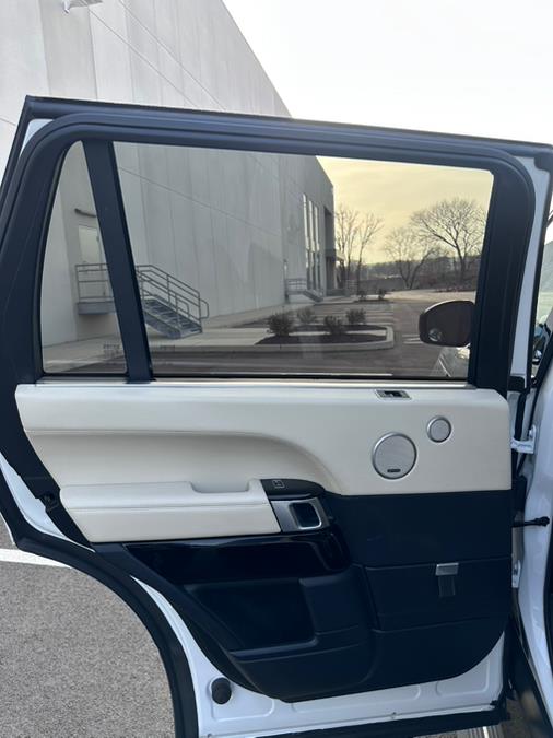2017 Land Rover Range Rover V8 Supercharged LWB photo