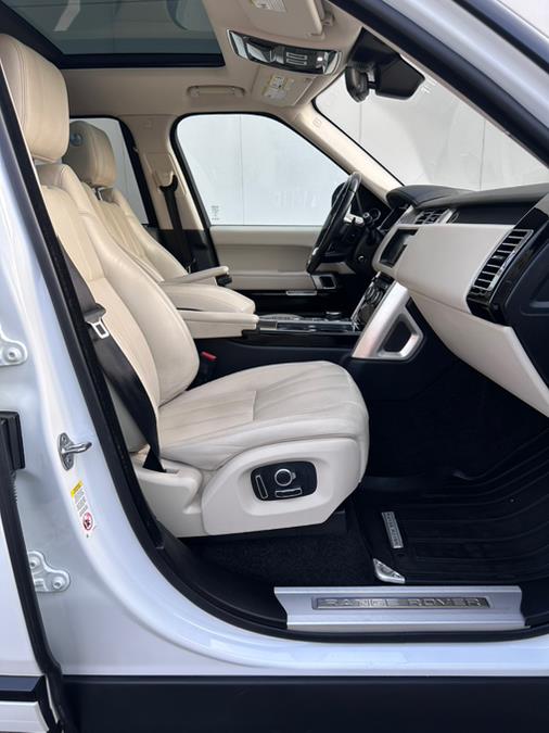 2017 Land Rover Range Rover V8 Supercharged LWB photo
