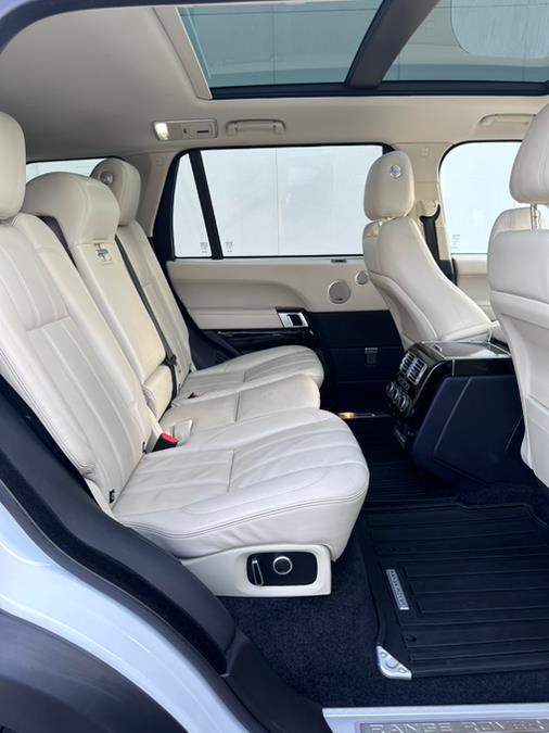 2017 Land Rover Range Rover V8 Supercharged LWB photo