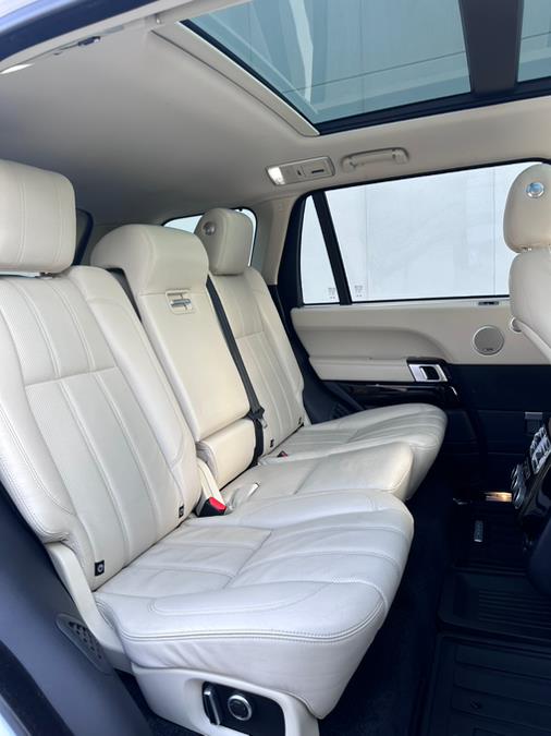 2017 Land Rover Range Rover V8 Supercharged LWB photo