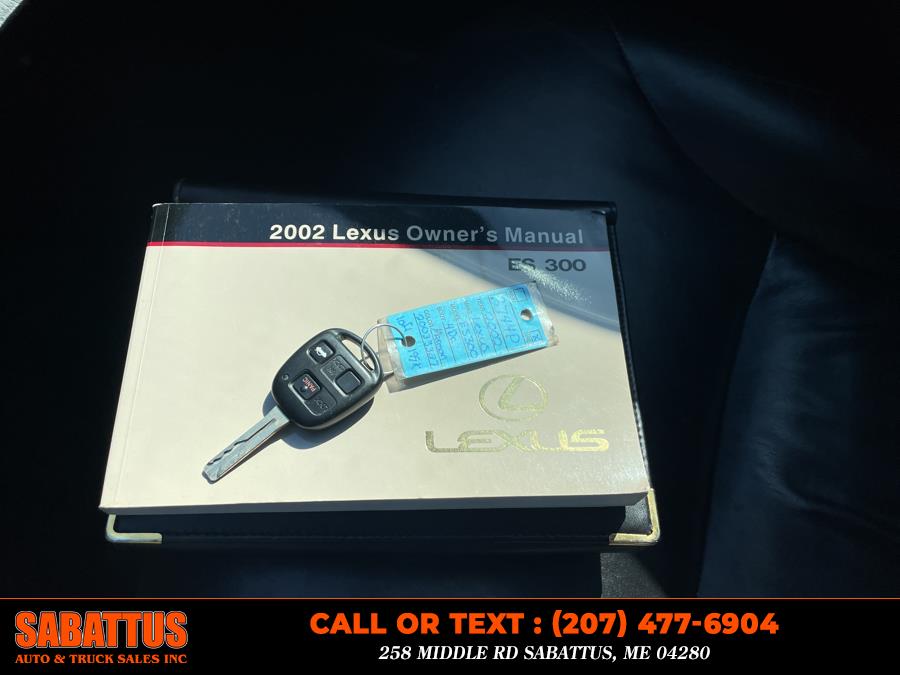 2002 Lexus ES 300 photo