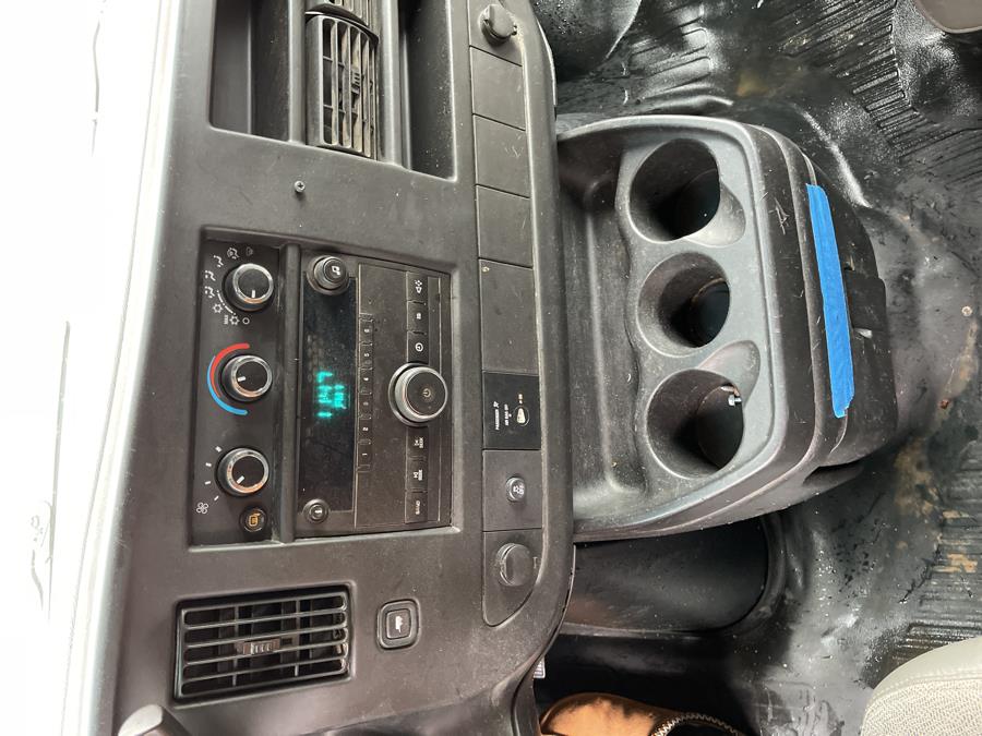 2013 Chevrolet Express 2500 2500 photo
