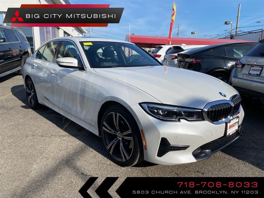 2021 BMW 3-Series 330i xDrive photo