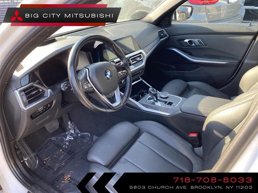 2021 BMW 3-Series 330i xDrive photo