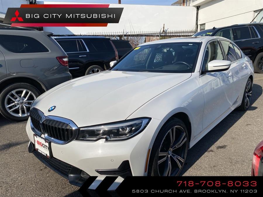 2021 BMW 3-Series 330i xDrive photo