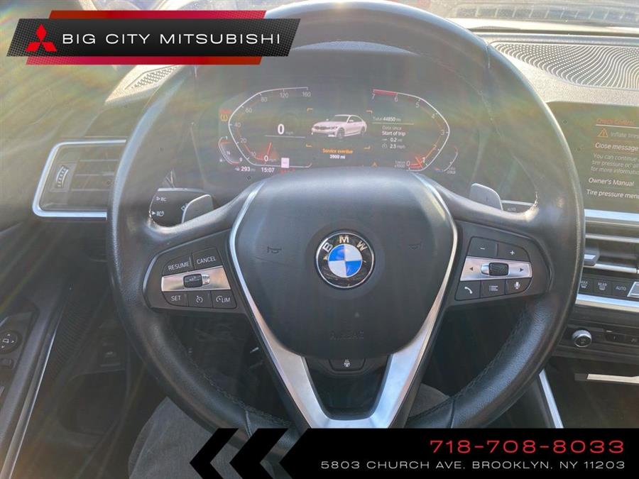 2021 BMW 3-Series 330i xDrive photo