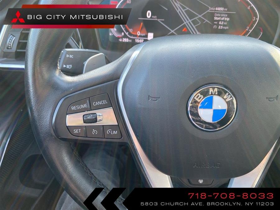 2021 BMW 3-Series 330i xDrive photo