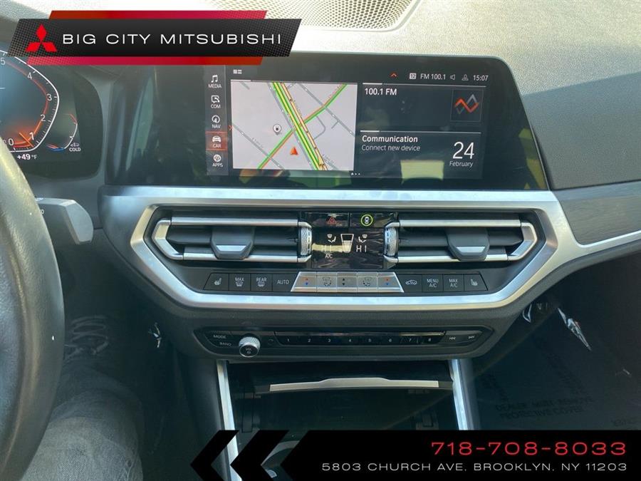 2021 BMW 3-Series 330i xDrive photo
