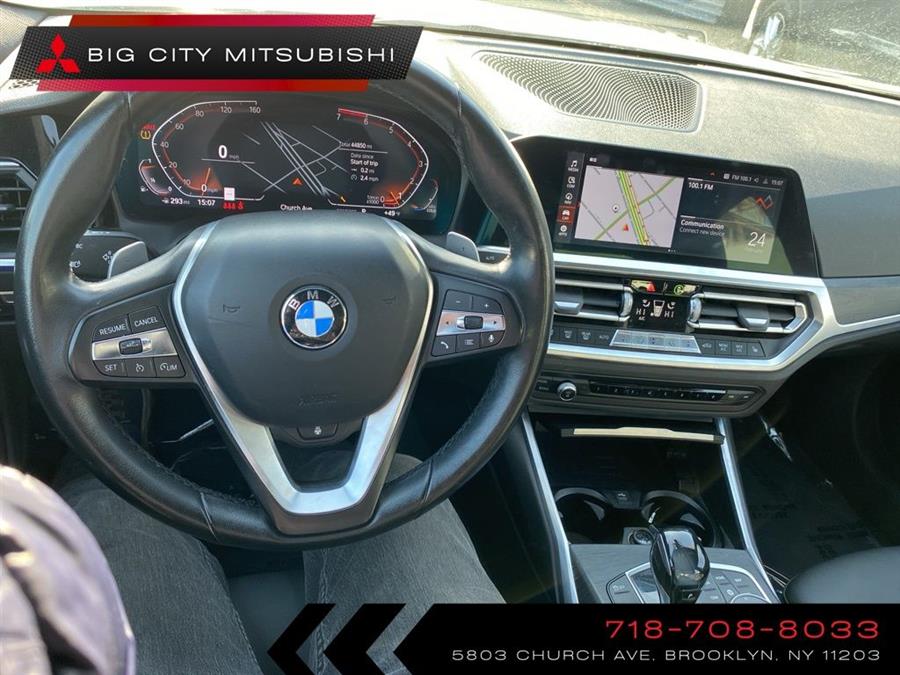 2021 BMW 3-Series 330i xDrive photo
