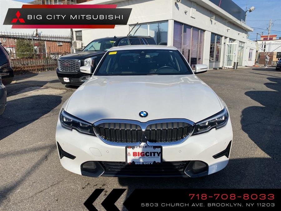 2021 BMW 3-Series 330i xDrive photo