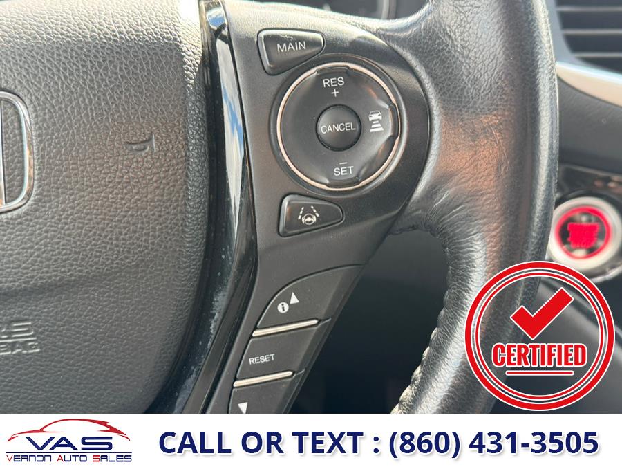 2017 Honda Ridgeline RTL-E 4x4 Crew Cab 5.3'' Bed photo