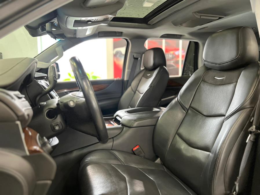 2020 Cadillac Escalade 4WD 4dr Premium Luxury photo