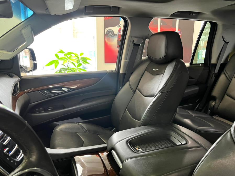 2020 Cadillac Escalade 4WD 4dr Premium Luxury photo
