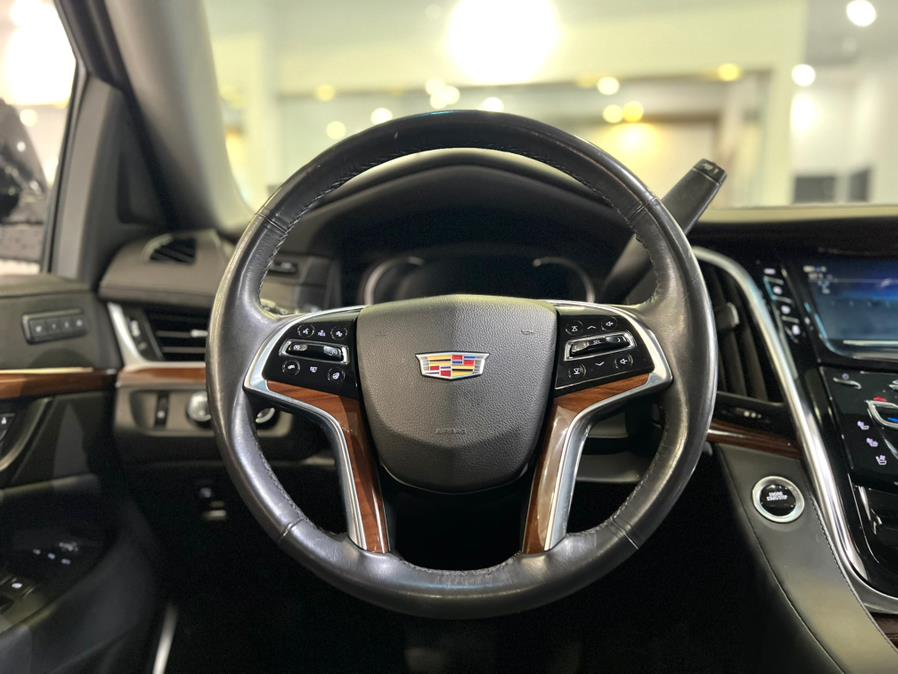 2020 Cadillac Escalade 4WD 4dr Premium Luxury photo