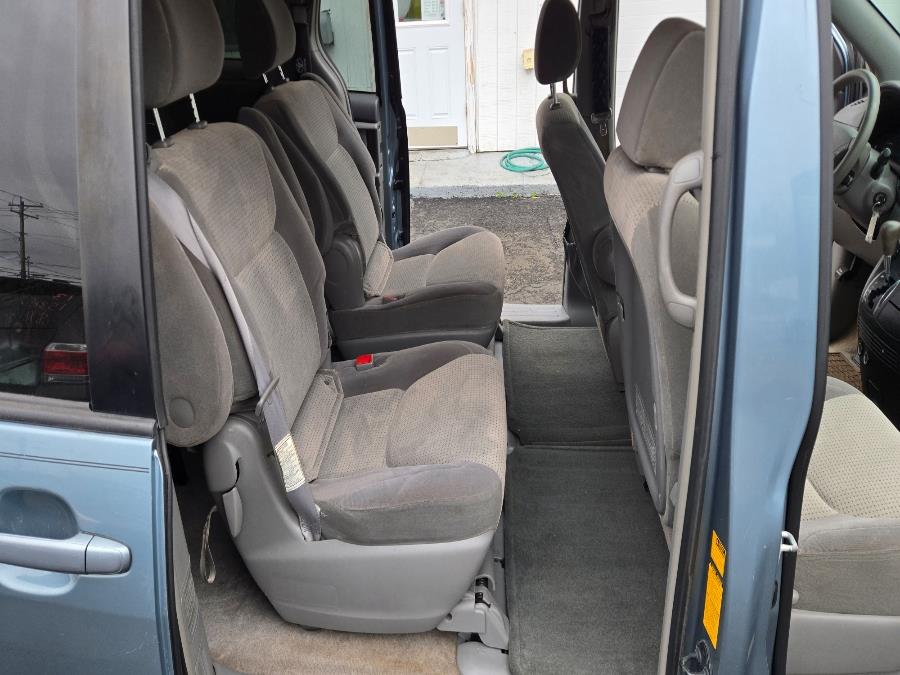 2008 Toyota Sienna CE 8-Passenger photo
