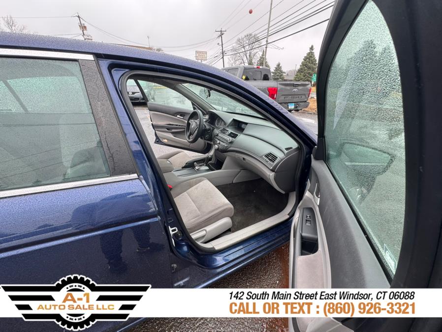2010 Honda Accord LX photo