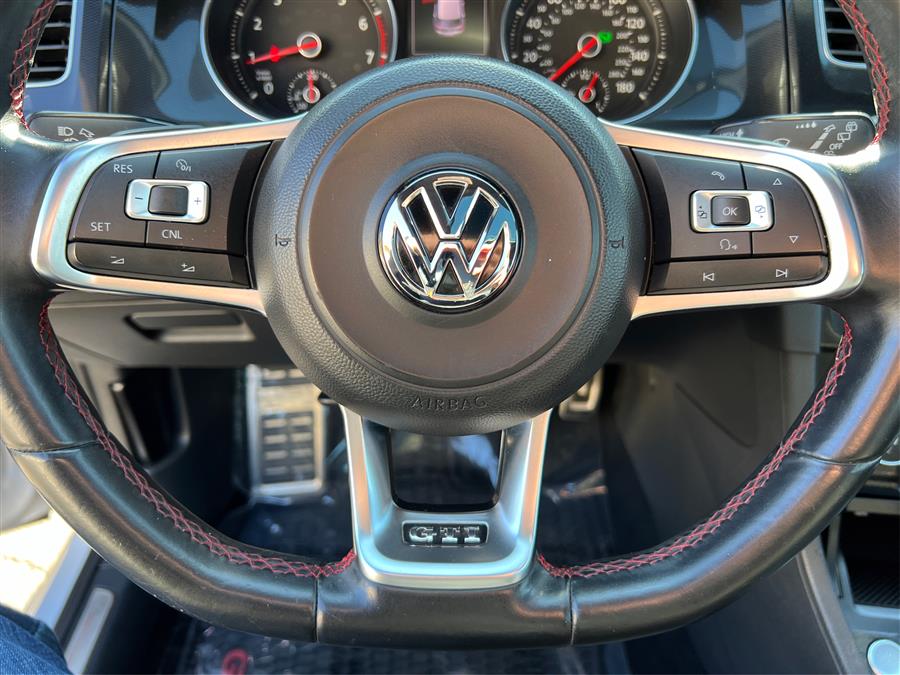 2015 Volkswagen Golf Gti 4dr HB DSG Autobahn photo
