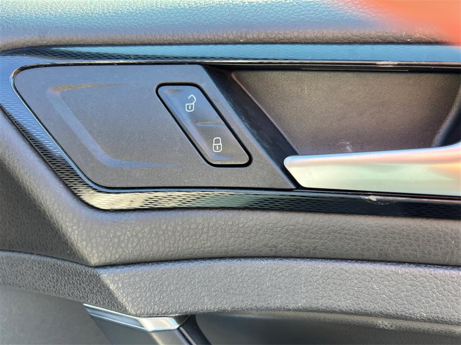 2015 Volkswagen Golf Gti 4dr HB DSG Autobahn photo