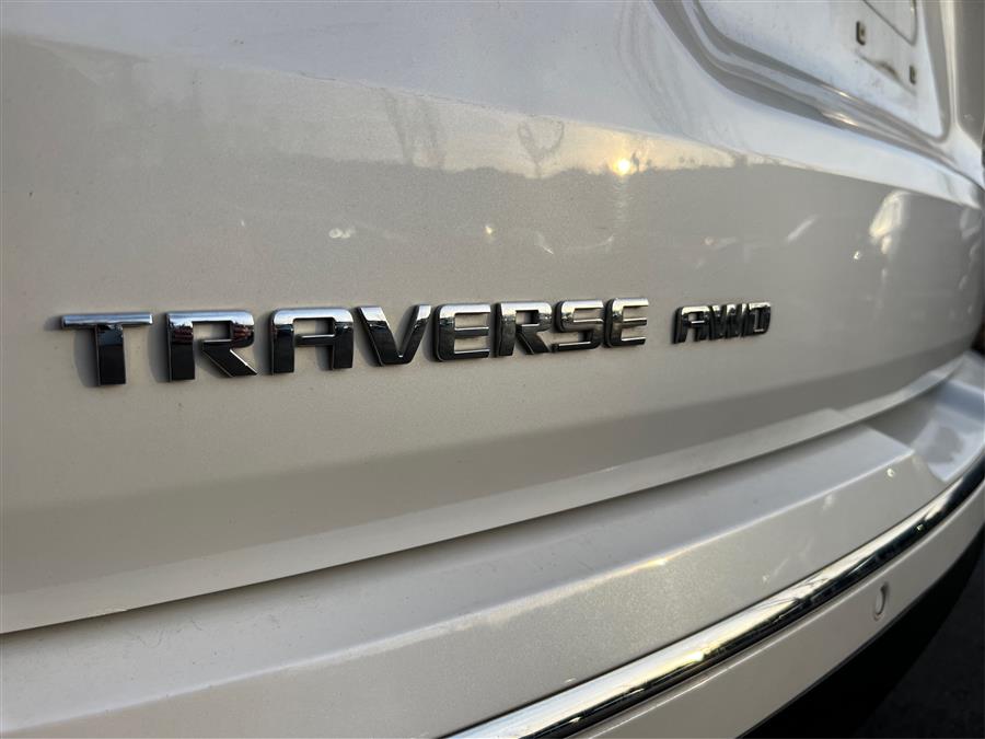 2018 Chevrolet Traverse AWD 4dr High Country w/2LZ photo