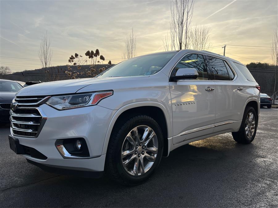 2018 Chevrolet Traverse AWD 4dr High Country w/2LZ photo