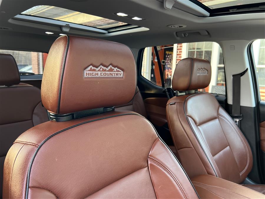2018 Chevrolet Traverse AWD 4dr High Country w/2LZ photo