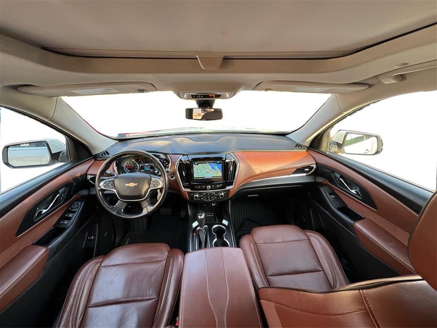 2018 Chevrolet Traverse AWD 4dr High Country w/2LZ photo