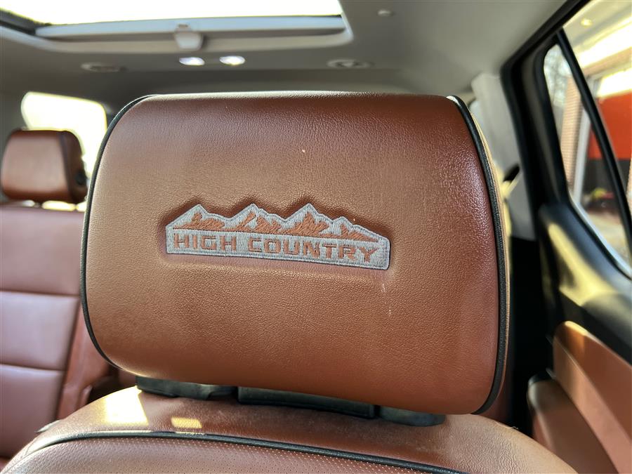 2018 Chevrolet Traverse AWD 4dr High Country w/2LZ photo