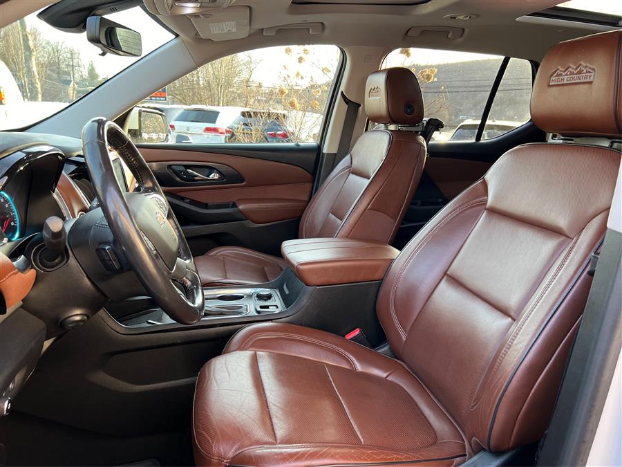 2018 Chevrolet Traverse AWD 4dr High Country w/2LZ photo