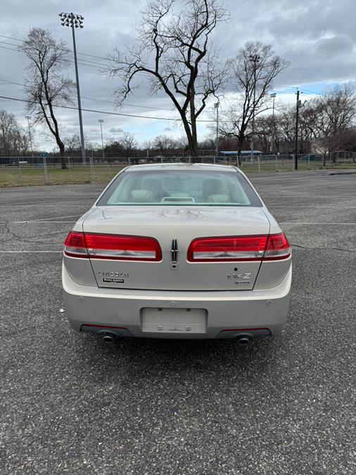 2010 Lincoln MKZ photo