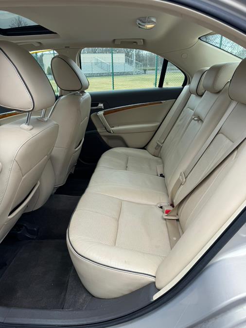 2010 Lincoln MKZ photo