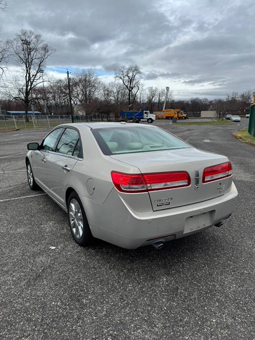 2010 Lincoln MKZ photo