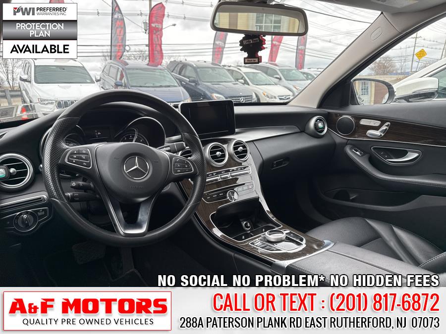 2017 Mercedes-Benz C-Class C 300 4MATIC Sedan with Luxury photo