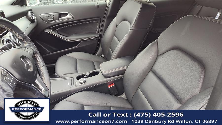 2015 Mercedes-Benz GLA-Class 4MATIC 4dr GLA 250 photo
