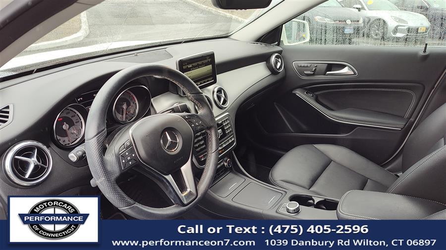 2015 Mercedes-Benz GLA-Class 4MATIC 4dr GLA 250 photo