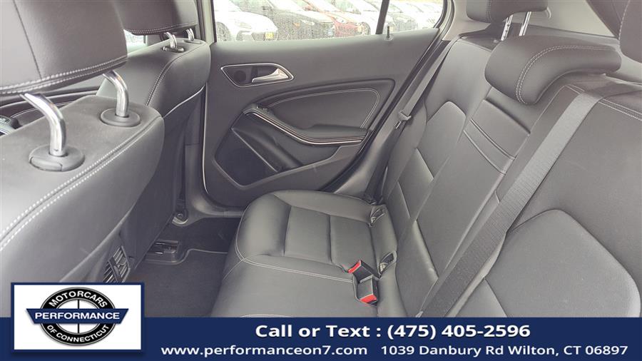 2015 Mercedes-Benz GLA-Class 4MATIC 4dr GLA 250 photo