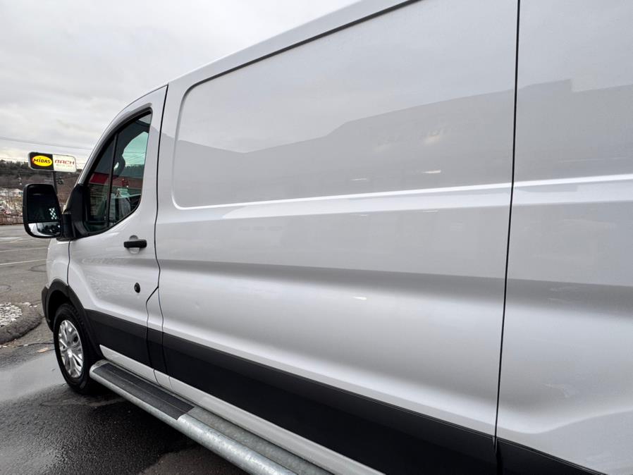 2023 Ford Transit Cargo Van T-250 130