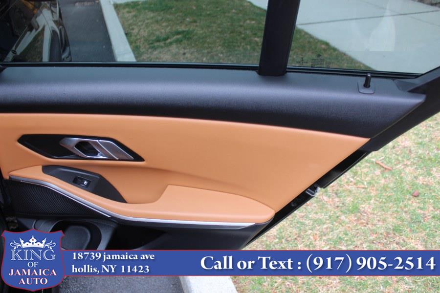2023 BMW 3-Series 330i Sedan photo
