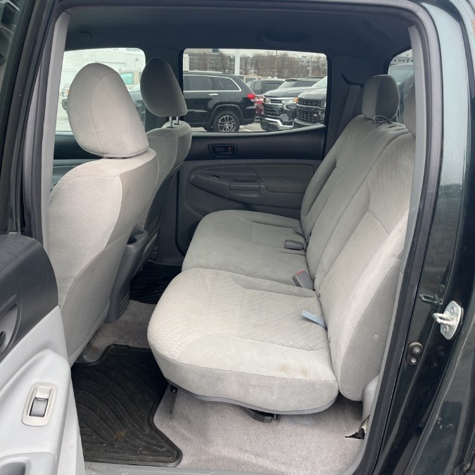 2011 Toyota Tacoma V6 photo