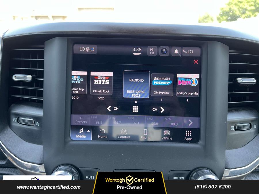 2022 RAM 1500 Laramie 4x4 Crew Cab 5'7