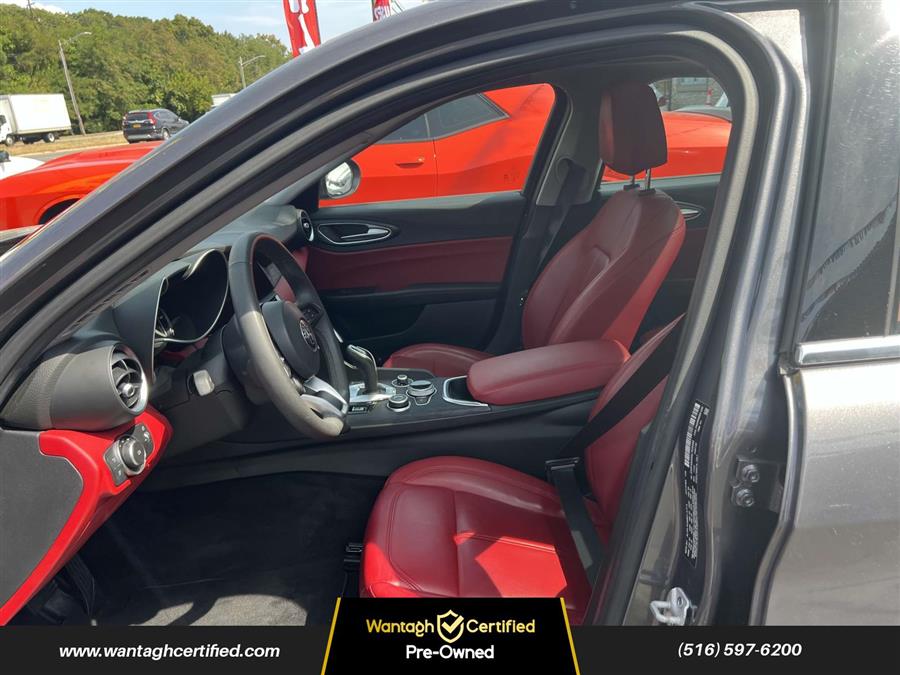 2020 Alfa Romeo Giulia AWD photo