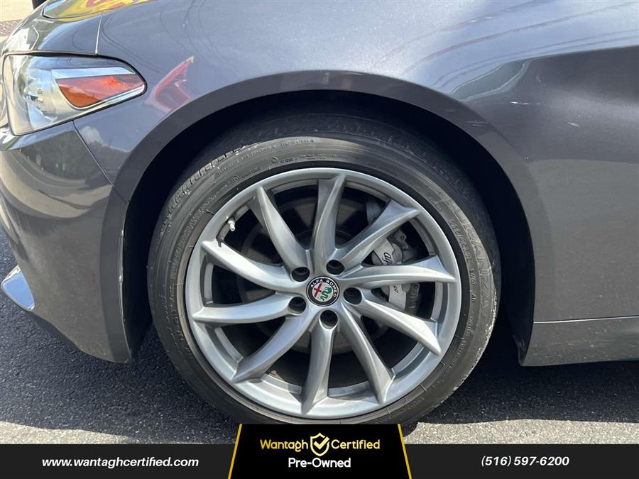 2020 Alfa Romeo Giulia AWD photo