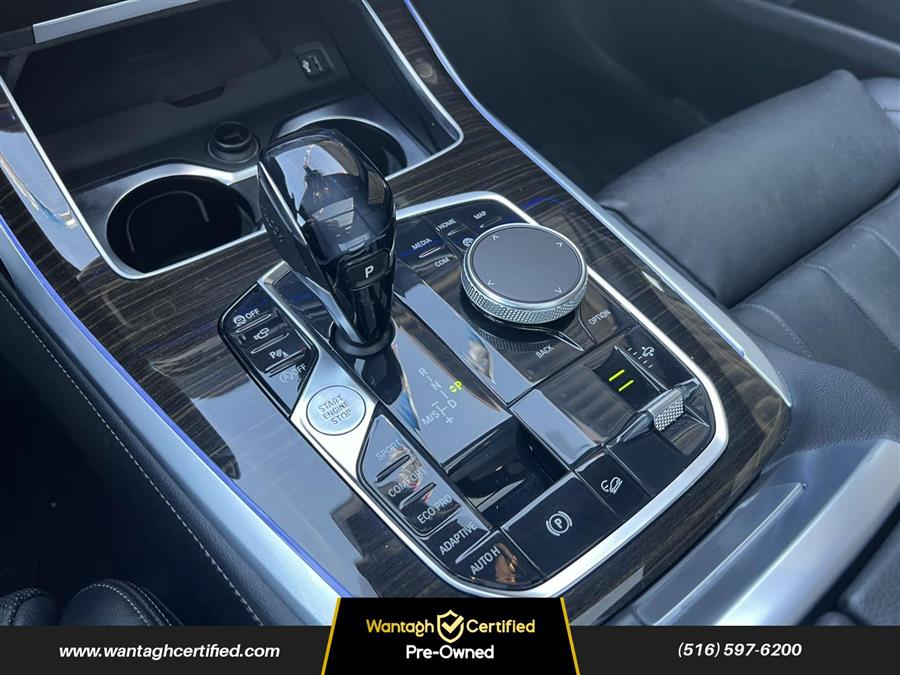 2019 BMW X7 xDrive40i Sports Activity Vehi photo